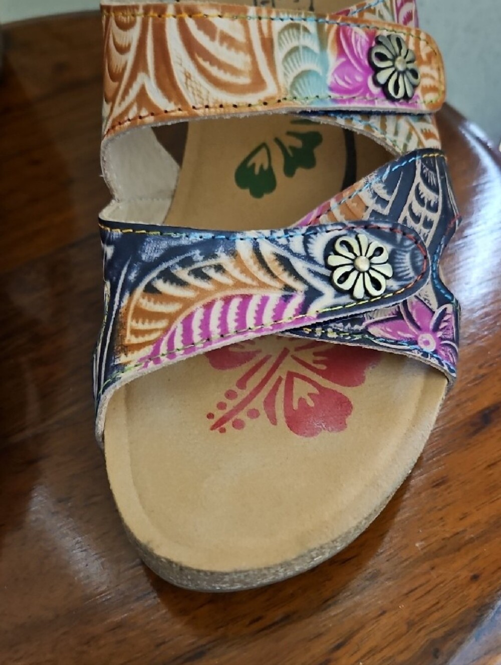 L'ARTISTE BOHO CHIC FLORAL WEDGE LEATHER SANDALS SIZE 39/ US 8.5 - Picture 5 of 9